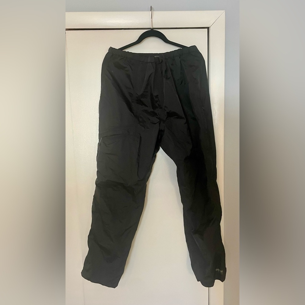 Eastern Mountain Sports Women's Dark Cargo Pants